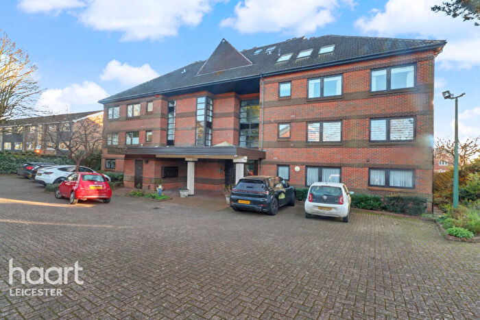 1 Bedroom Flat For Sale In Hawthorne Drive, Leicester, LE5