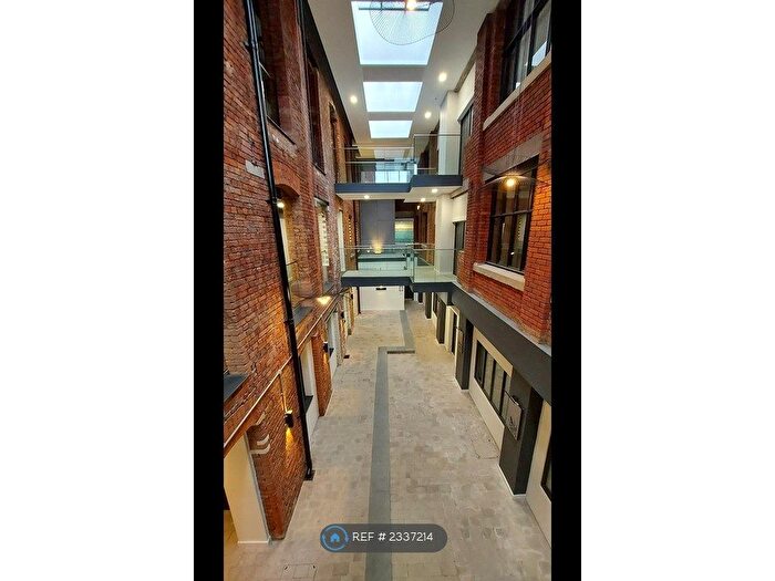 1 Bedroom Flat To Rent In School Street, Manchester, M4