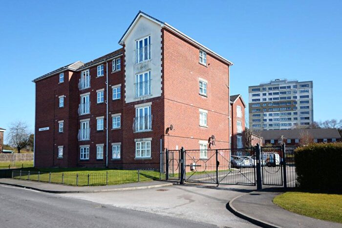 2 Bedroom Flat For Sale In Wordsworth Road, Denton, M34