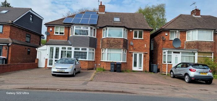 5 Bedroom Semi-Detached House To Rent In Brook Lane, Birmingham, B13