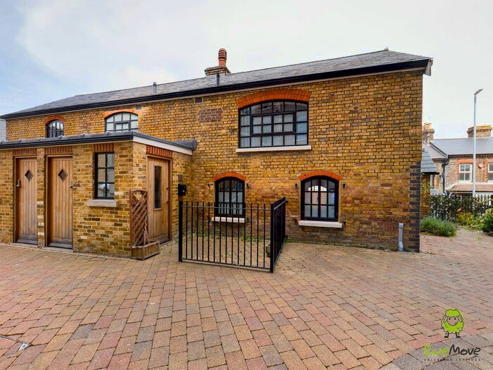 2 Bedroom Terraced House To Rent In Millers Hill, Ramsgate, CT11