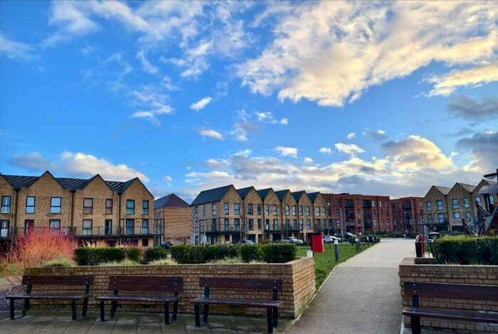 1 Bedroom Flat To Rent In Felnex Avenue, Wallington, Surrey, SM6