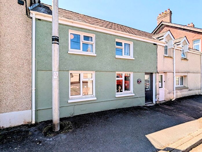 3 Bedroom Terraced House For Sale In High Street, Abergwili, Carmarthen, Carmarthenshire., SA31