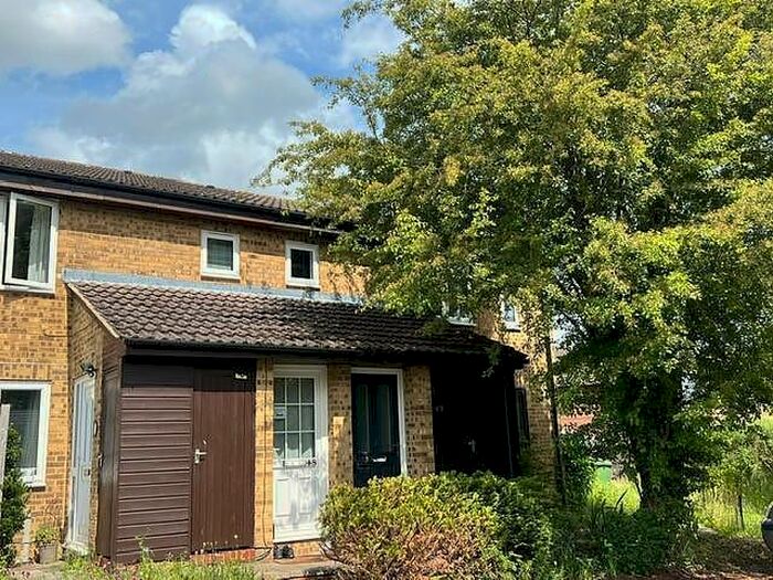 Flat To Rent In Clarendon Close, Abingdon, OX14