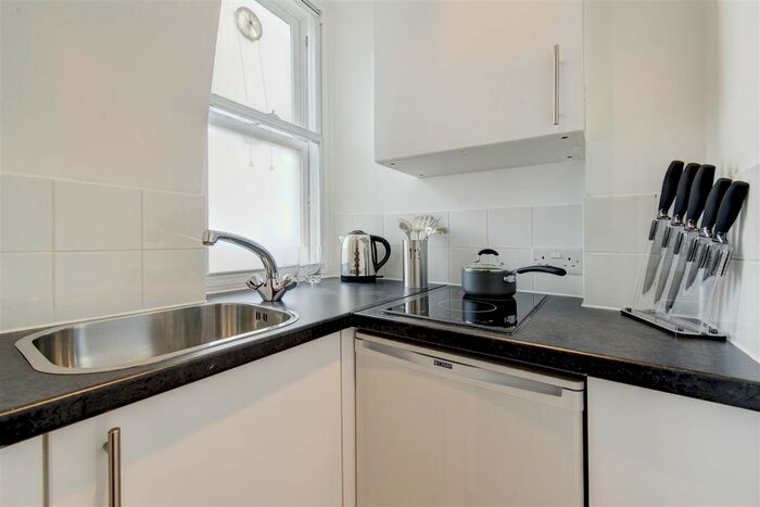 Studio To Rent In Hill Street, Mayfair, W1J