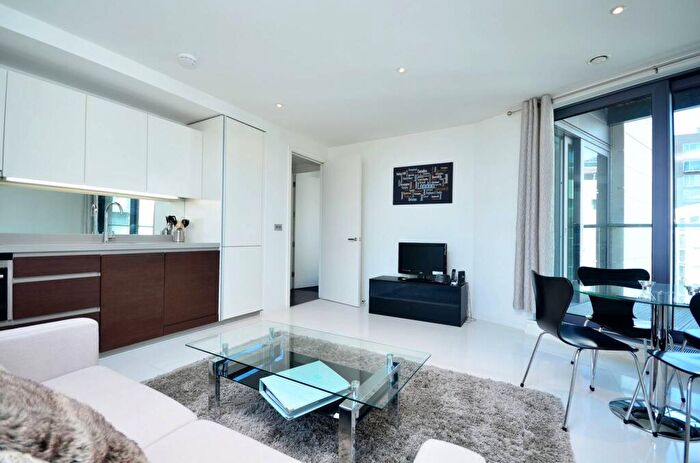 2 Bedroom Flat To Rent In Baltimore Wharf, Canary Wharf, London, E14