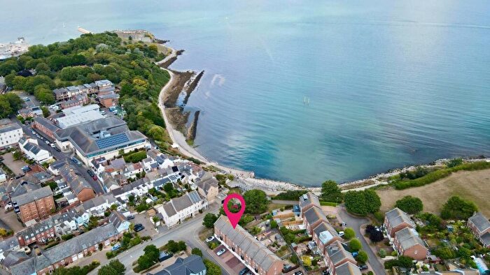 3 Bedroom Terraced House For Sale In The Maltings, Weymouth, DT4