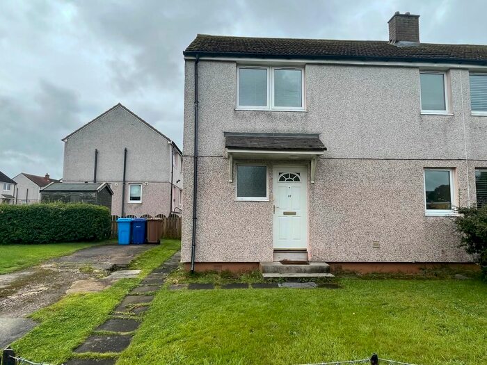 3 Bedroom Semi-Detached House To Rent In Chapelton Drive, Polbeth, West Calder, EH55