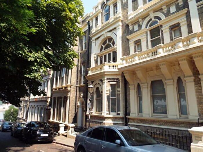 1 Bedroom Flat To Rent In Castle Hill, Rochester, ME1
