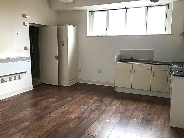 Studio To Rent In Dock View Road, Barry, Vale Of Glamorgan, The, CF63