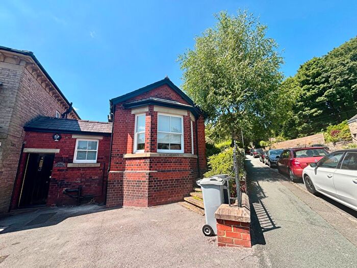 2 Bedroom Semi-Detached House To Rent In Jacksons Edge Road, Stockport, SK12