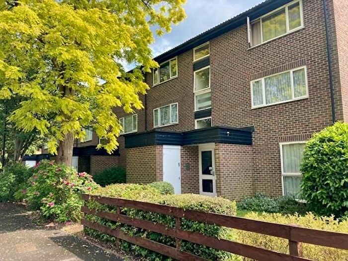 1 Bedroom Flat To Rent In Huntsmans Close, Feltham, TW13
