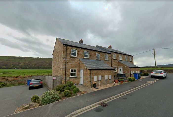 2 Bedroom Terraced House To Rent In Airedale Ings, Keighley, West Yorkshire, BD20