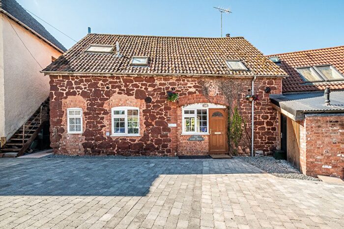 4 Bedroom Barn Conversion To Rent In Clyst St. Mary, Exeter, EX5