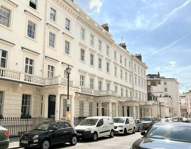 3 Bedroom Flat For Sale In Chesham Street, Belgravia, London, SW1X
