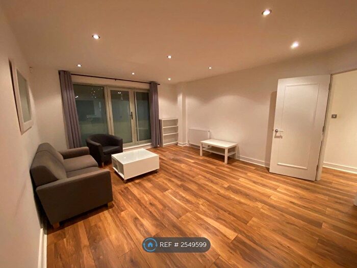 1 Bedroom Flat To Rent In Coliseum, London, N8
