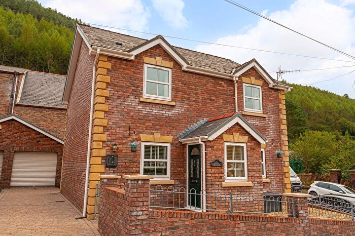 3 Bedroom Detached House For Sale In Glyn Street, Ogmore Vale, CF32