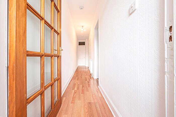 1 Bedroom Flat For Sale In Harcourt Road, Kirkcaldy, KY2