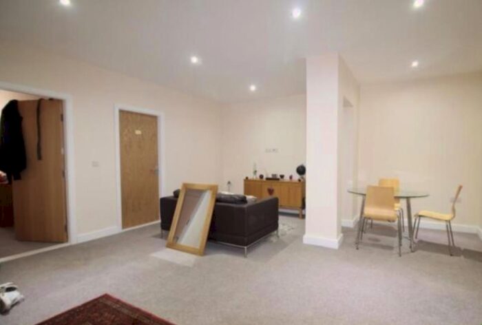2 Bedroom Flat To Rent In Denby Street, Sheffield, S2