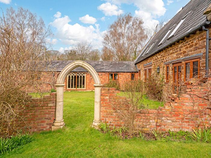 5 Bedroom Detached House For Sale In Warkworth Banbury, Oxfordshire, OX17