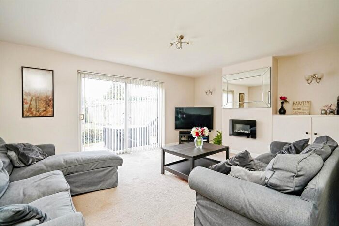 4 Bedroom Detached House For Sale In Church Hill Road, Oxford, OX4