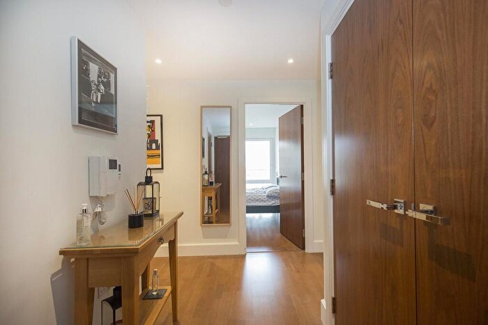 2 Bedroom Apartment To Rent In Henry Macaulay Avenue, Kingston Upon Thames, KT2