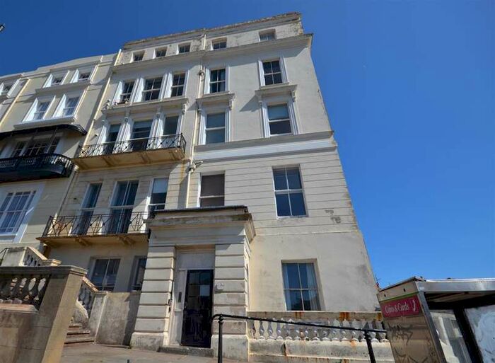 Flat To Rent In Wellington Square, Hastings TN34
