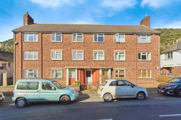 3 Bedroom Apartment To Rent In High Street, Ventnor, PO38