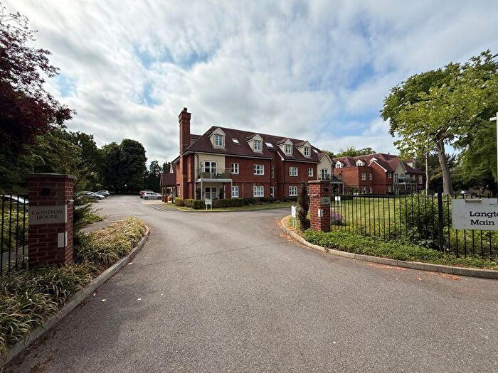 2 Bedroom Apartment To Rent In Westhall Road, Warlingham, CR6