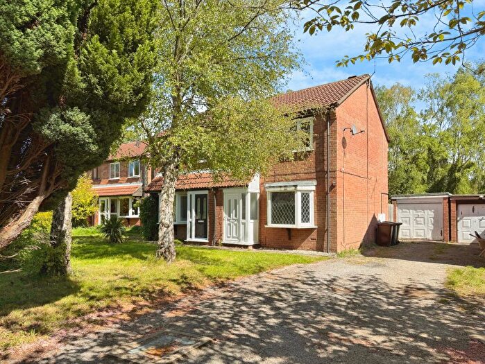 3 Bedroom Semi Detached House To Rent In Woodvale Close, Lincoln, LN6