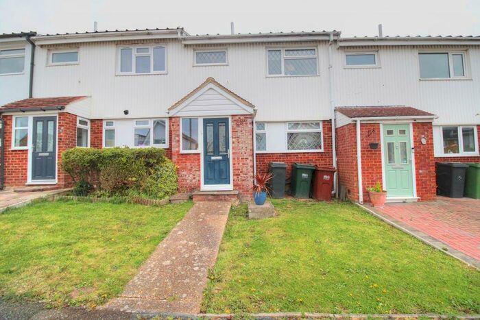 3 Bedroom Terraced House To Rent In Reynolds Road, Eastbourne, BN23