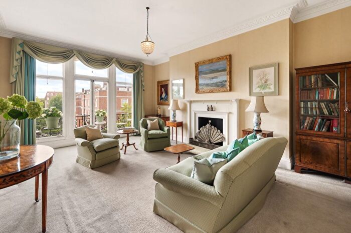 4 Bedroom Flat For Sale In Campden Hill Court, Campden Hill Road, London, W8
