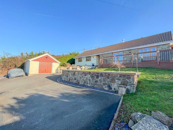 3 Bedroom Detached Bungalow For Sale In Llandevaud, Newport, NP18