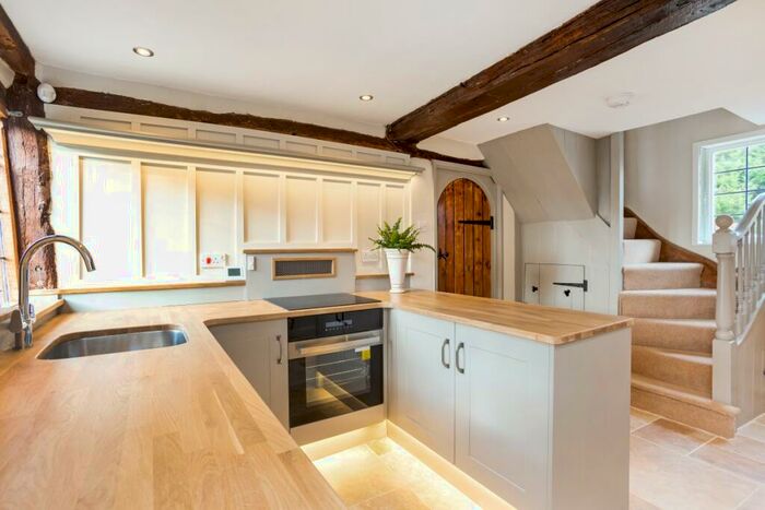 2 Bedroom Cottage To Rent In Chapel Lane Mickleton, GL55