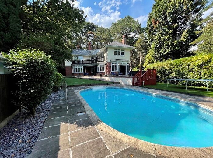 5 Bedroom Detached House To Rent In Braidley Road, Bournemouth, BH2