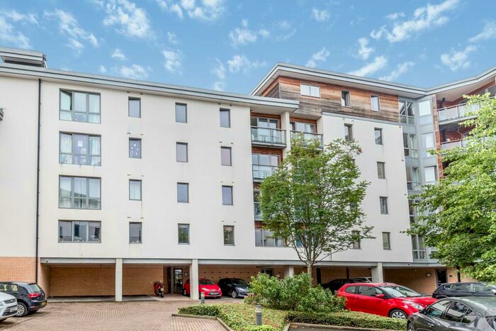 2 Bedroom Apartment To Rent In Ratcliffe Court, Chimney Steps, Bristol, BS2