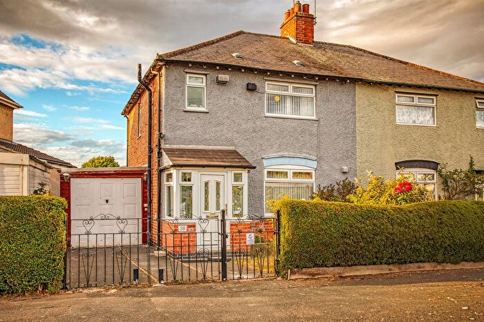 3 Bedroom Semi Detached House For Sale In Lawrence Street, Derby, DE23