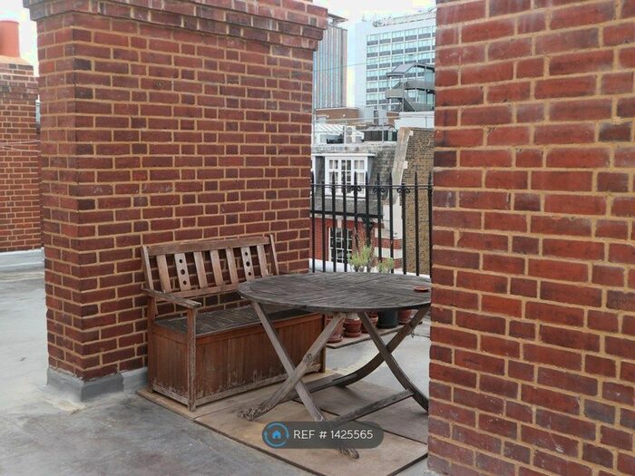 2 Bedroom Flat To Rent In Sandwich House, London, WC1H