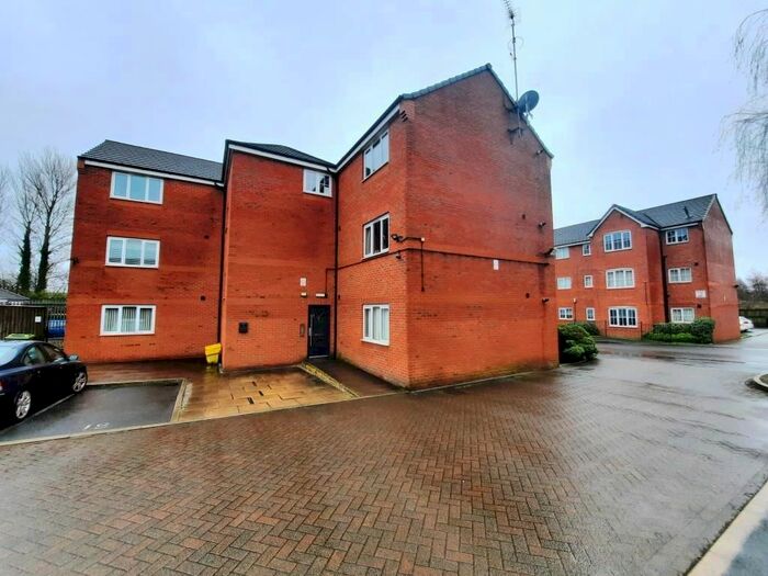 2 Bedroom Flat To Rent In Reed Close, Farnworth, BL4