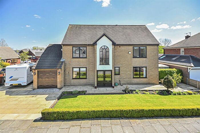 4 Bedroom Detached House For Sale In Lynwood Avenue, Lowton, WA3