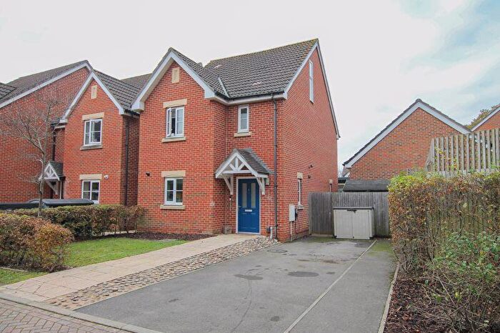 4 Bedroom Detached House To Rent In Jerram Place, Sarisbury Green, SO31