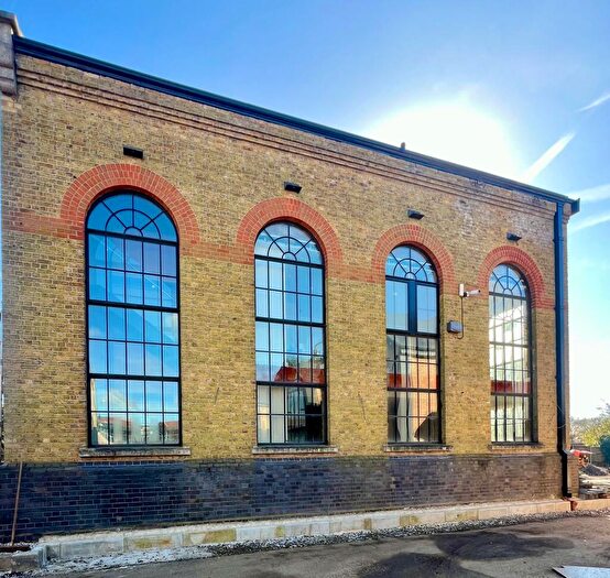 2 Bedroom Apartment For Sale In Great Warley St, CM13