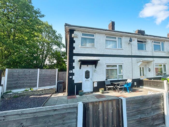 3 Bedroom End Of Terrace House For Sale In First Avenue, Swinton, Manchester, Greater Manchester, M27