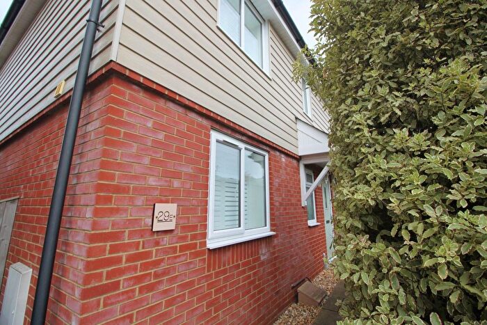 3 Bedroom Detached House For Sale In Station Road, Netley Abbey, Southampton, SO31