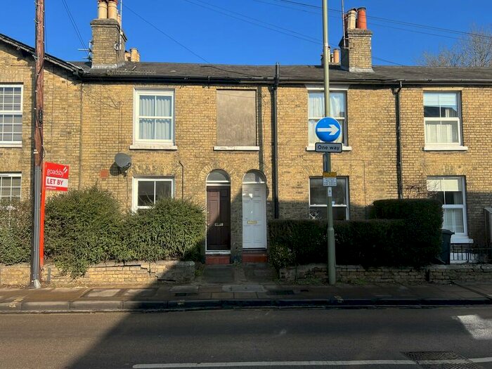 4 Bedroom Semi-Detached House To Rent In North Walls, Winchester, SO23