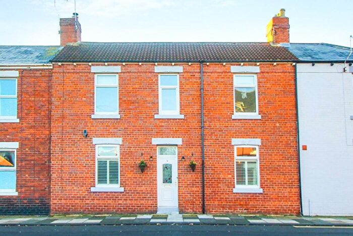 3 Bedroom Terraced House For Sale In North View, Cullercoats, North Shields, NE30