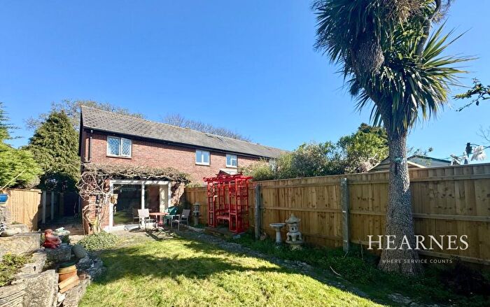 2 Bedroom End Of Terrace House For Sale In Gunville Crescent, Muscliffe, Bournemouth, BH9