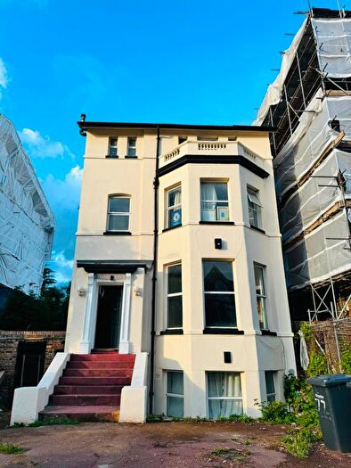 6 Bedroom Detached House For Sale In Burnt Ash Hill, London, SE12