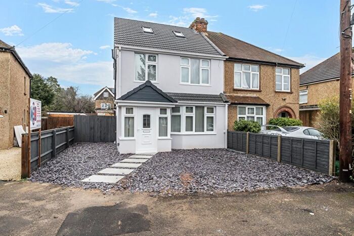 5 Bedroom Semi Detached House For Sale In Maidenhead, Berkshire, SL6