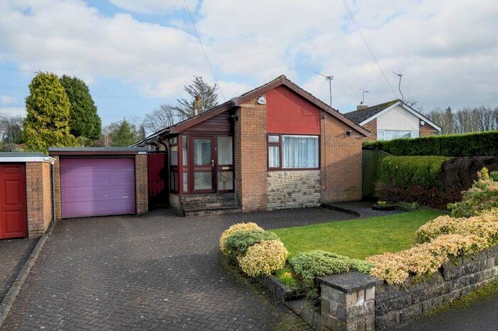 2 Bedroom Bungalow For Sale In Peterborough Close, Lodge Moor, Sheffield, S10